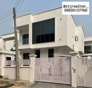 Elegant 5 Bedroom Detached House for Rent in Lekki, Lagos